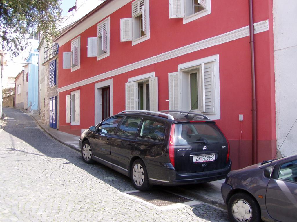 Studio Apartments Holy Trinity Novi Vinodolski Exterior foto